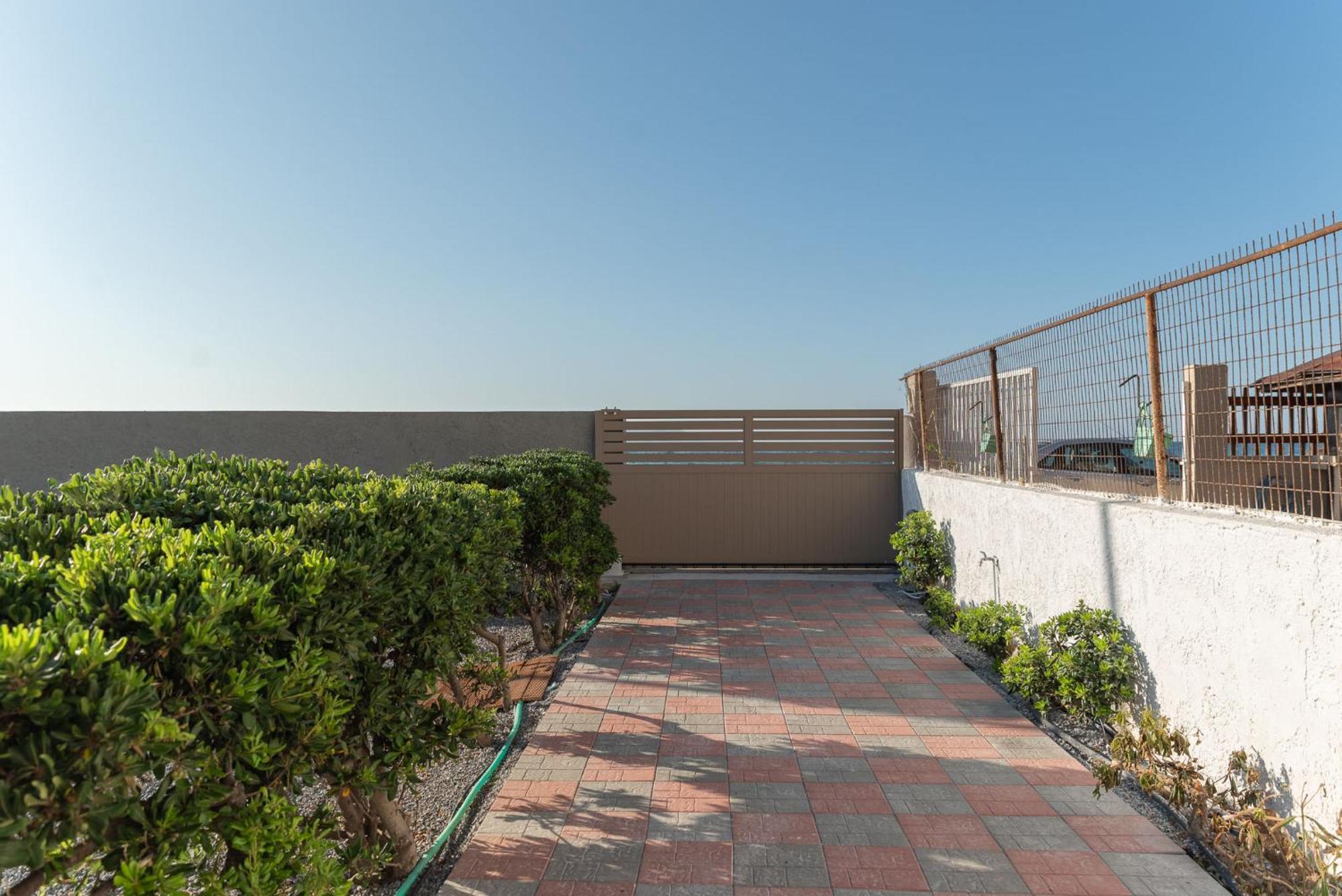 Holiday home Aelia Seafront House