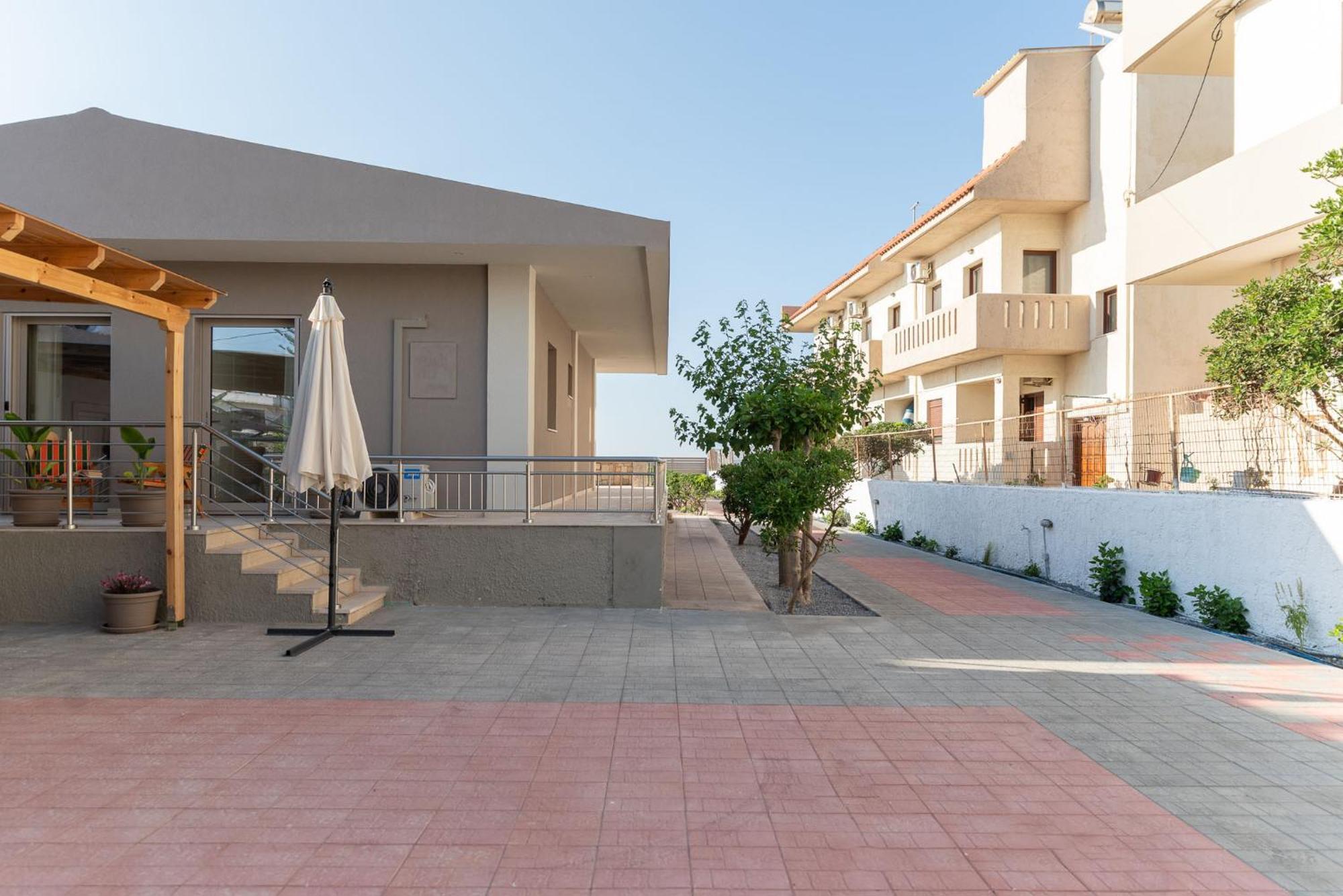 Aelia Seafront House Ferienhaus *