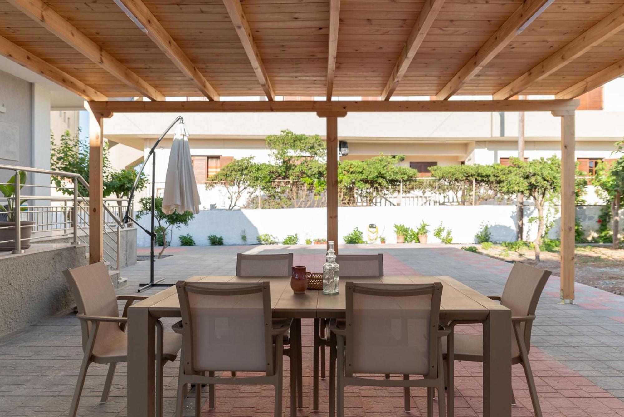 Aelia Seafront House * Kokkini Hani