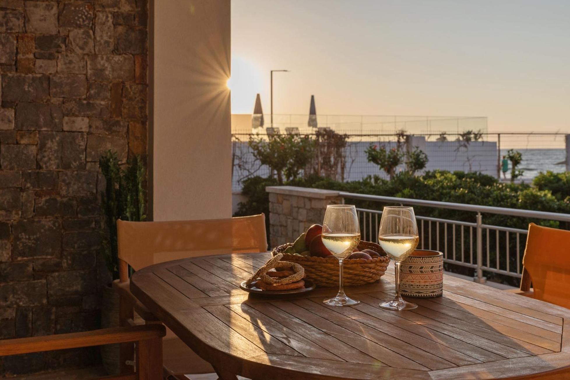 Aelia Seafront House בית נופש